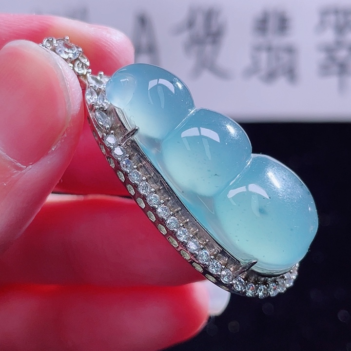 翡翠颈饰未镶嵌999999999