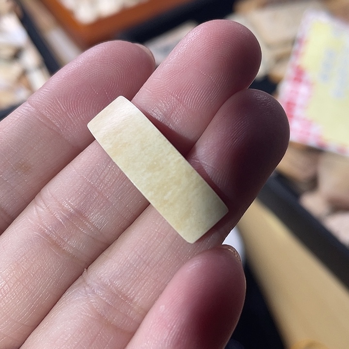 泥塑不打孔联系客服