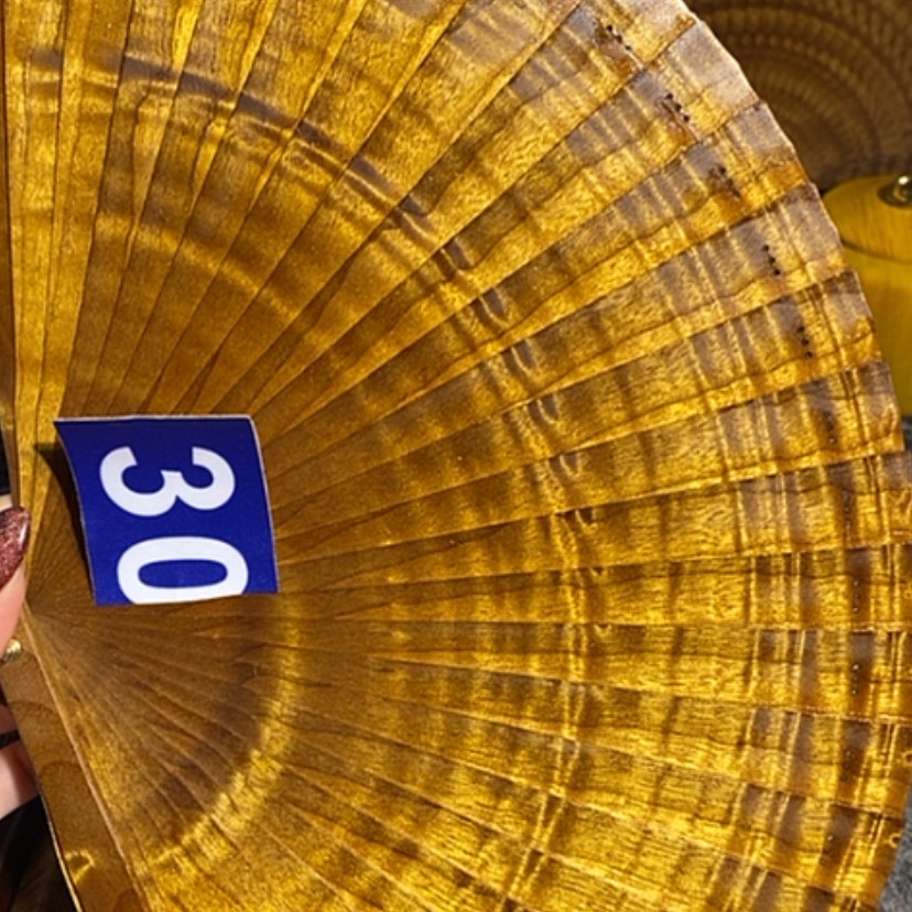 【闪购商品】香榧木用****4金丝楠木手把件