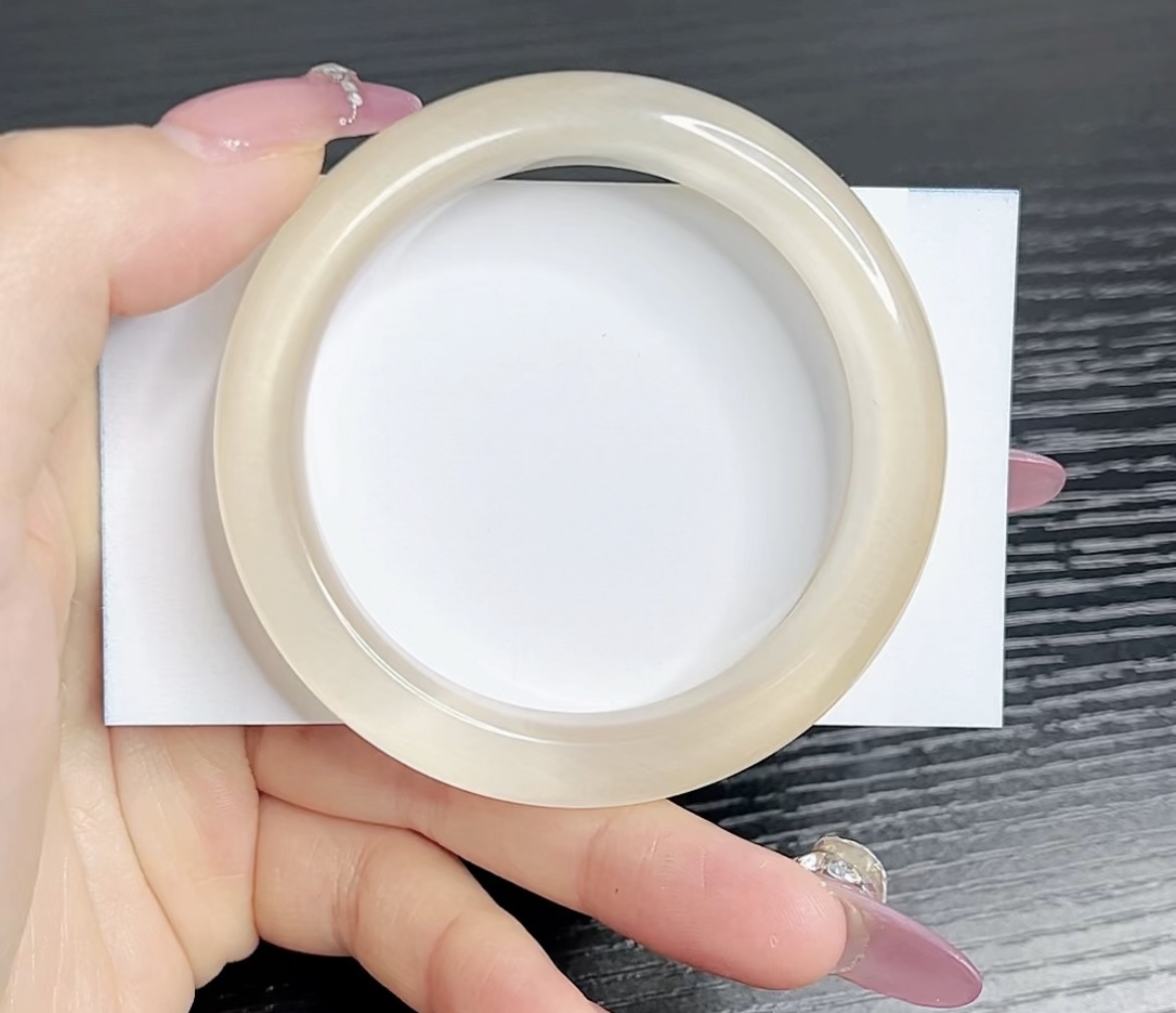   手镯52圈口香槟金色高雅手镯