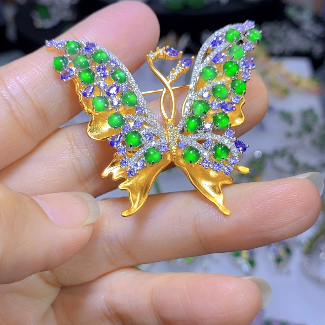 翡翠颈饰银S925镶嵌天然翡翠