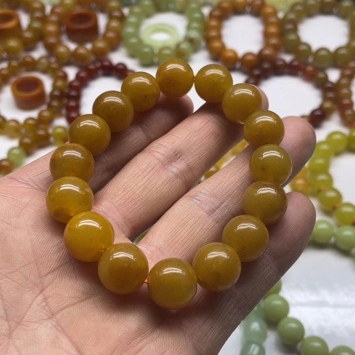 蛇纹石玉手串未镶嵌