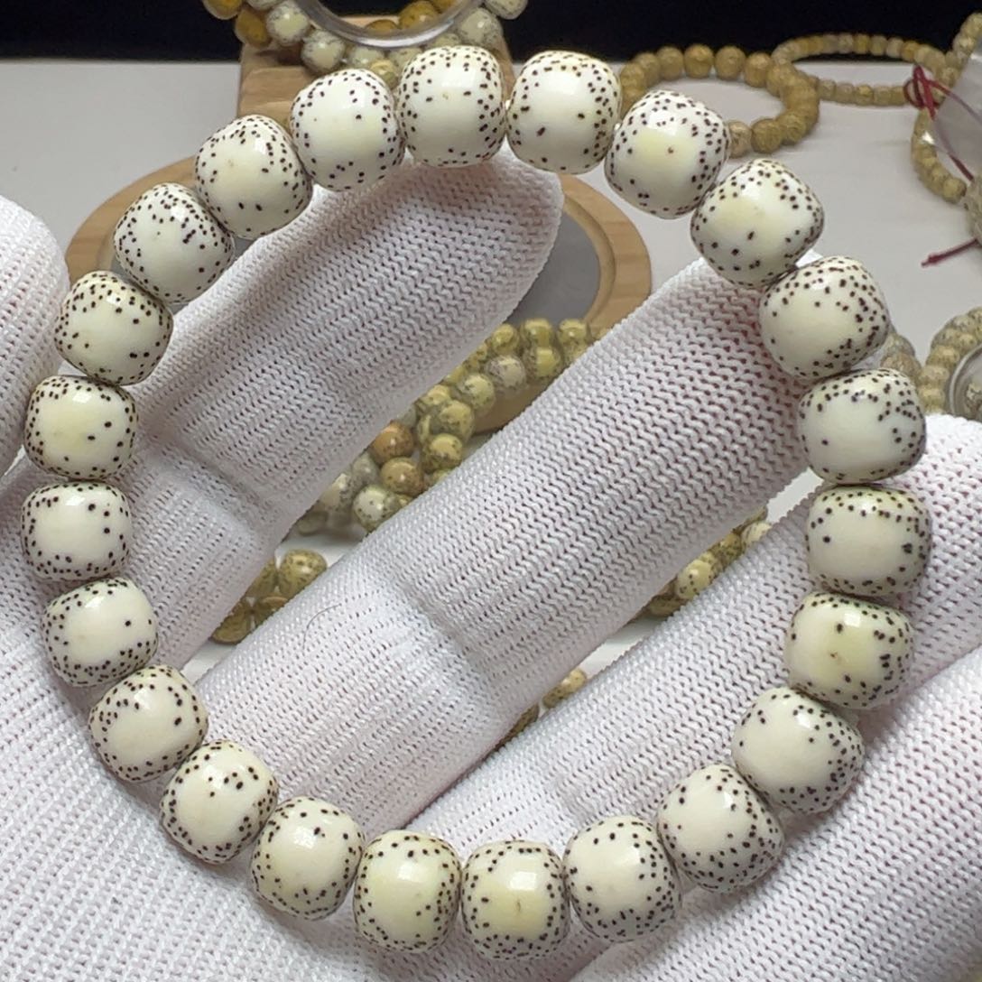 星月菩提吊坠星月菩提