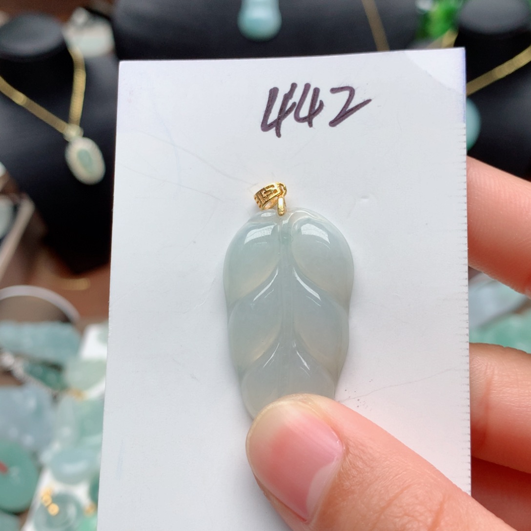 翡翠颈饰银S925镀金镶嵌l****吊坠