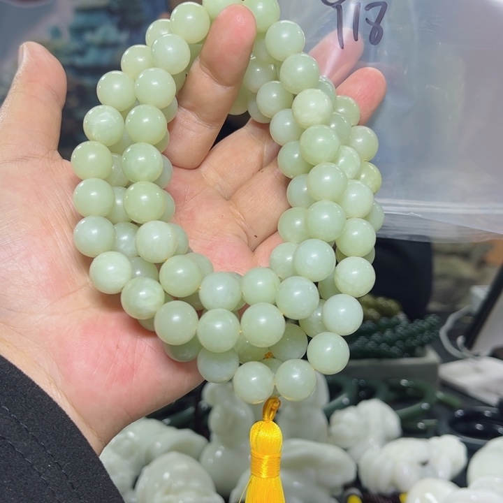 蛇纹石玉颈饰未镶嵌S**r