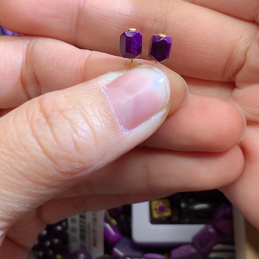 【闪购商品】苏纪石（舒俱来）耳钉18K金镶嵌