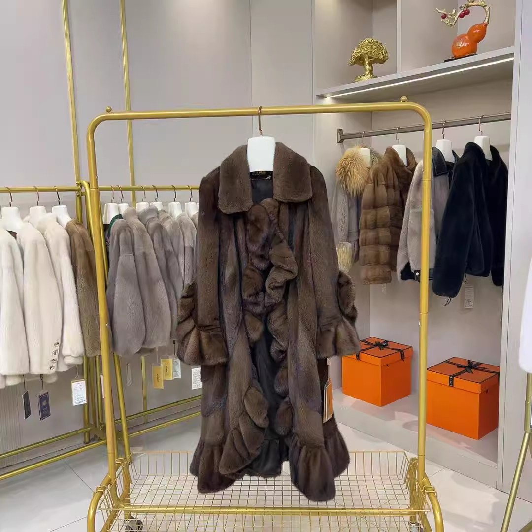 【金御貂】2025新款皮草女款加厚宽松咖啡木耳边长款秀款貂皮外套