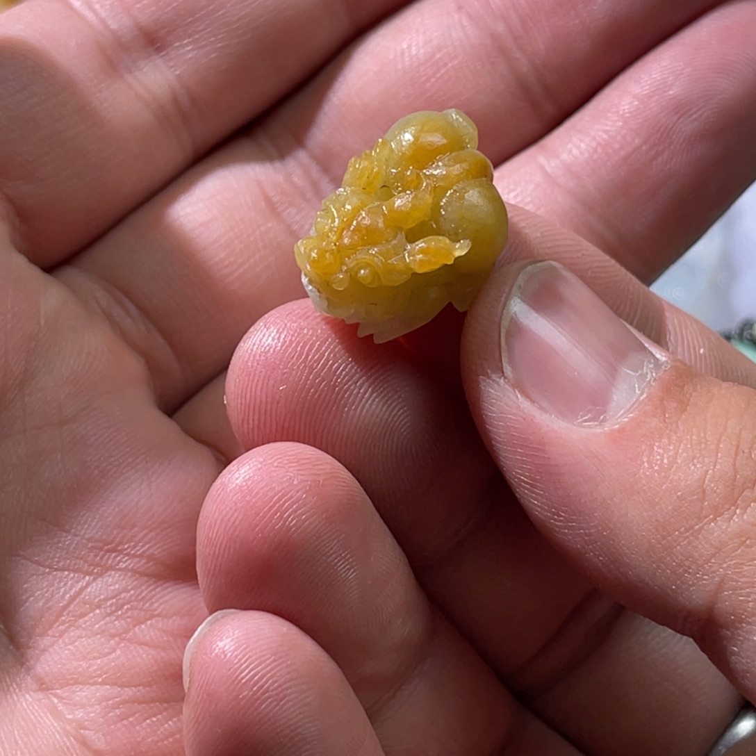 定制翡翠未镶嵌古****儿天然翡翠