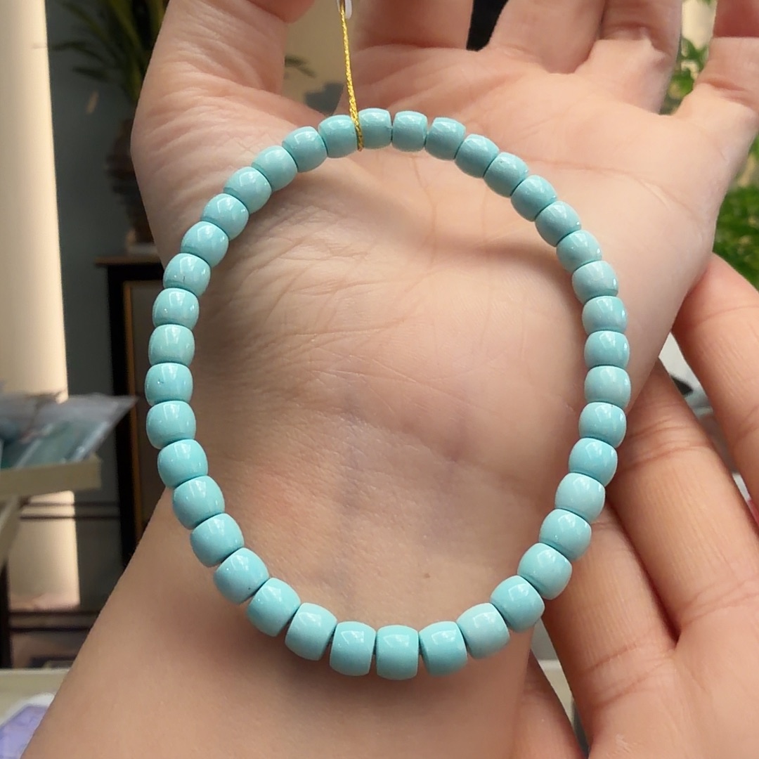 绿松石未镶嵌颈饰