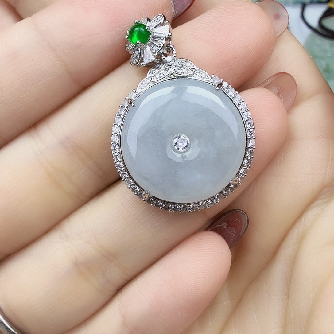 翡翠颈饰银S925镶嵌扣子