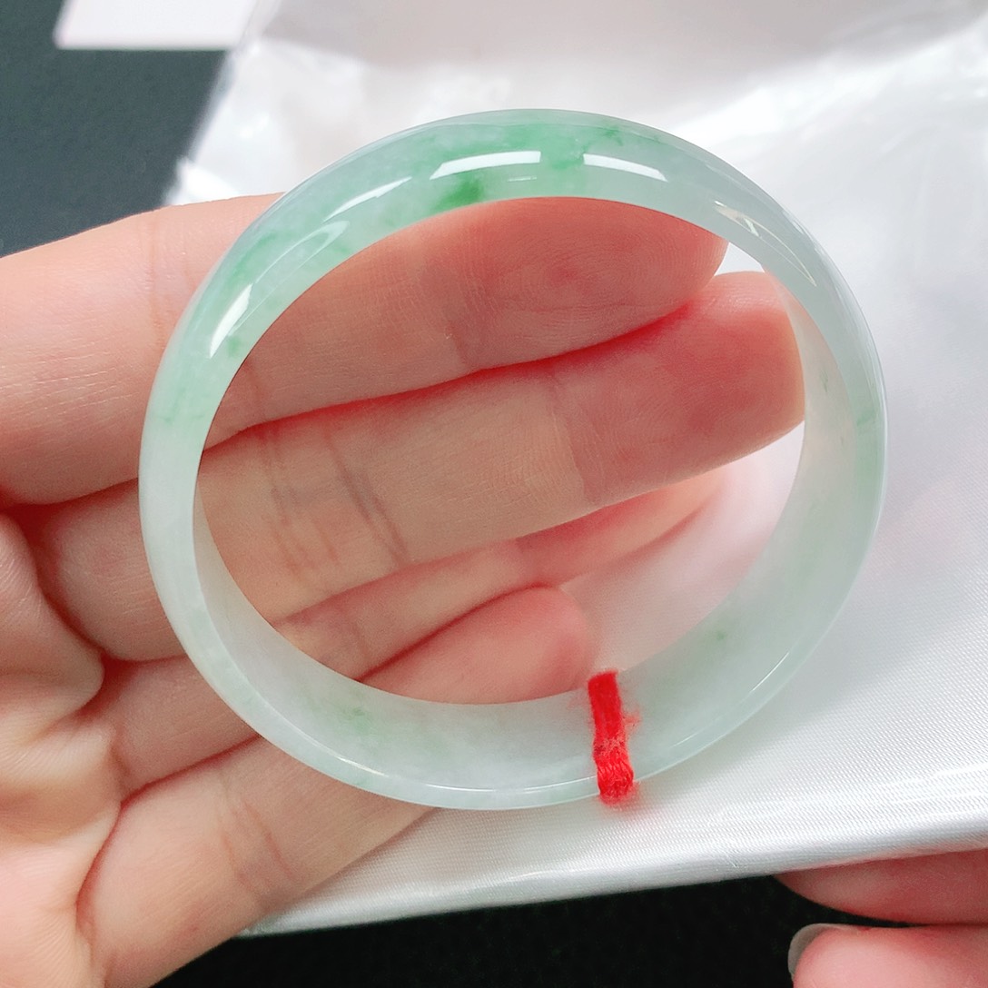 未镶嵌手镯翡翠51公主镯