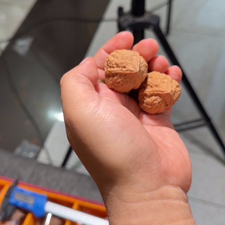 文玩核桃把件47号全品神火三棱小