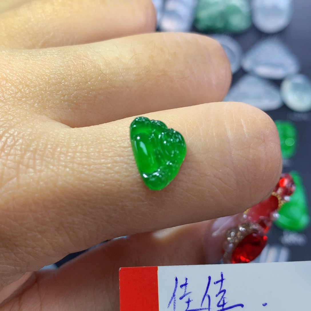 翡翠颈饰未镶嵌纯天然缅甸A货翡翠