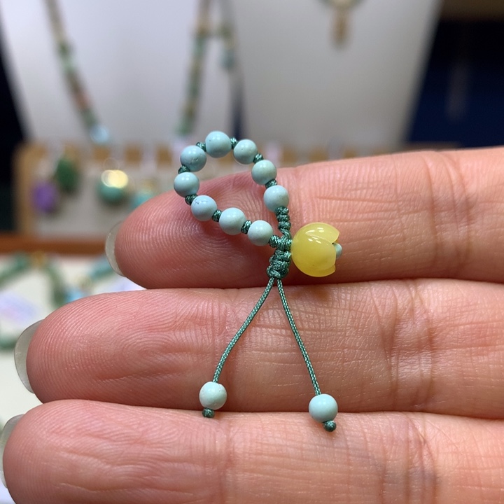 琥珀未镶嵌裸石挂件