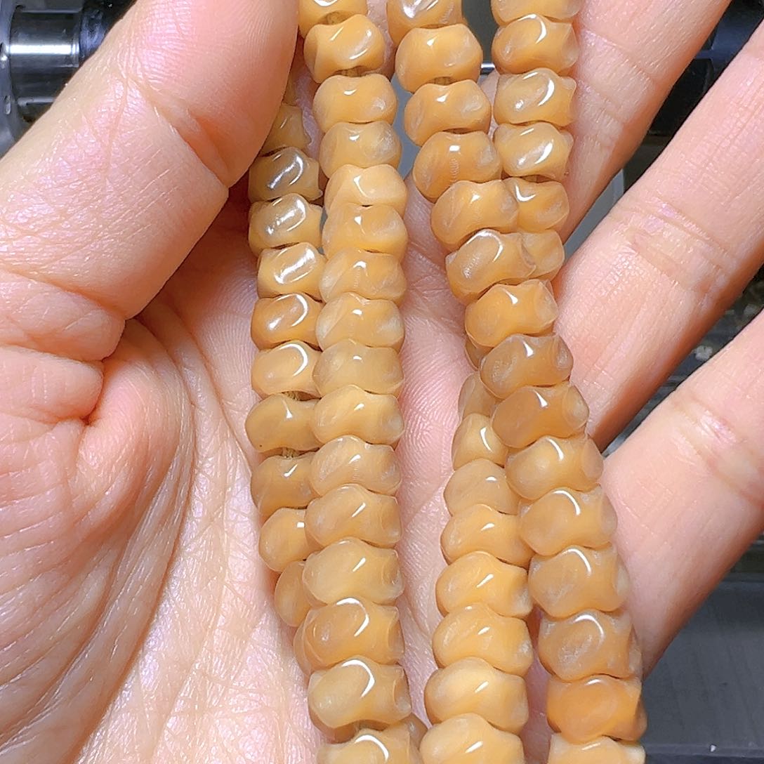 菩提根/象牙果手串卡9左右蛇骨微玉化手持