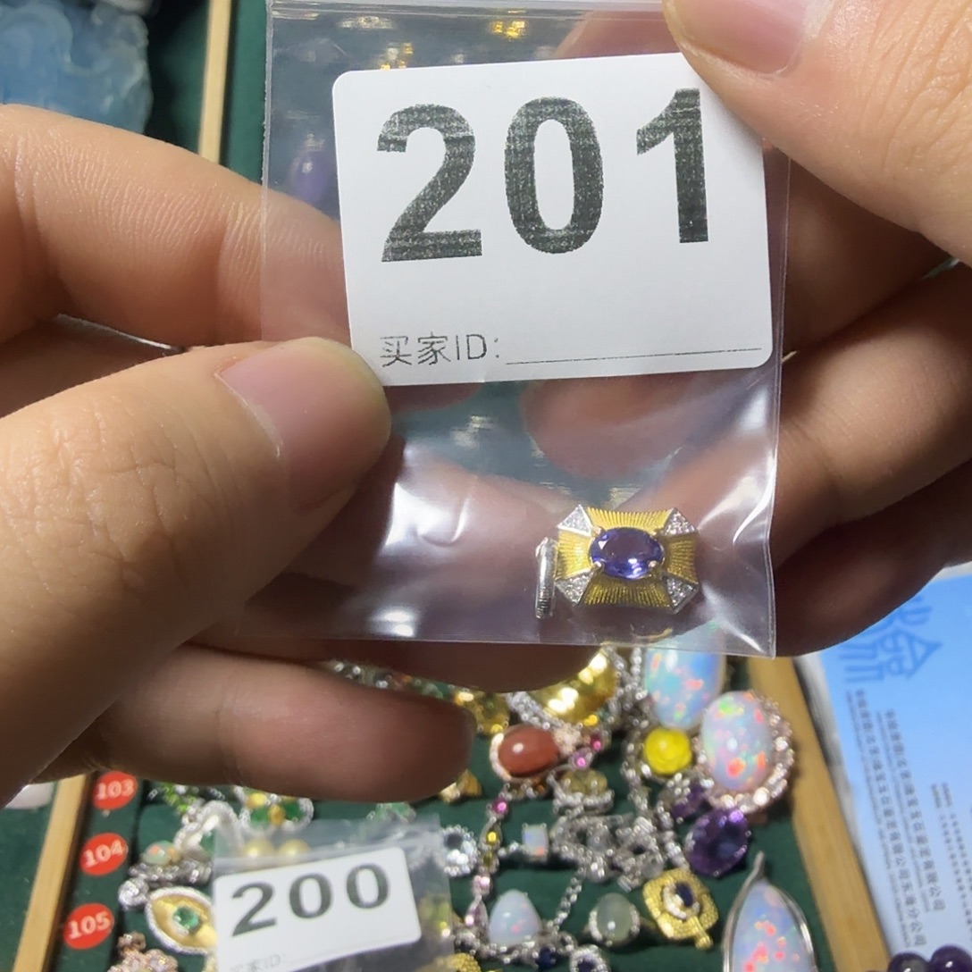 爆****坦桑石银S925镶嵌颈饰