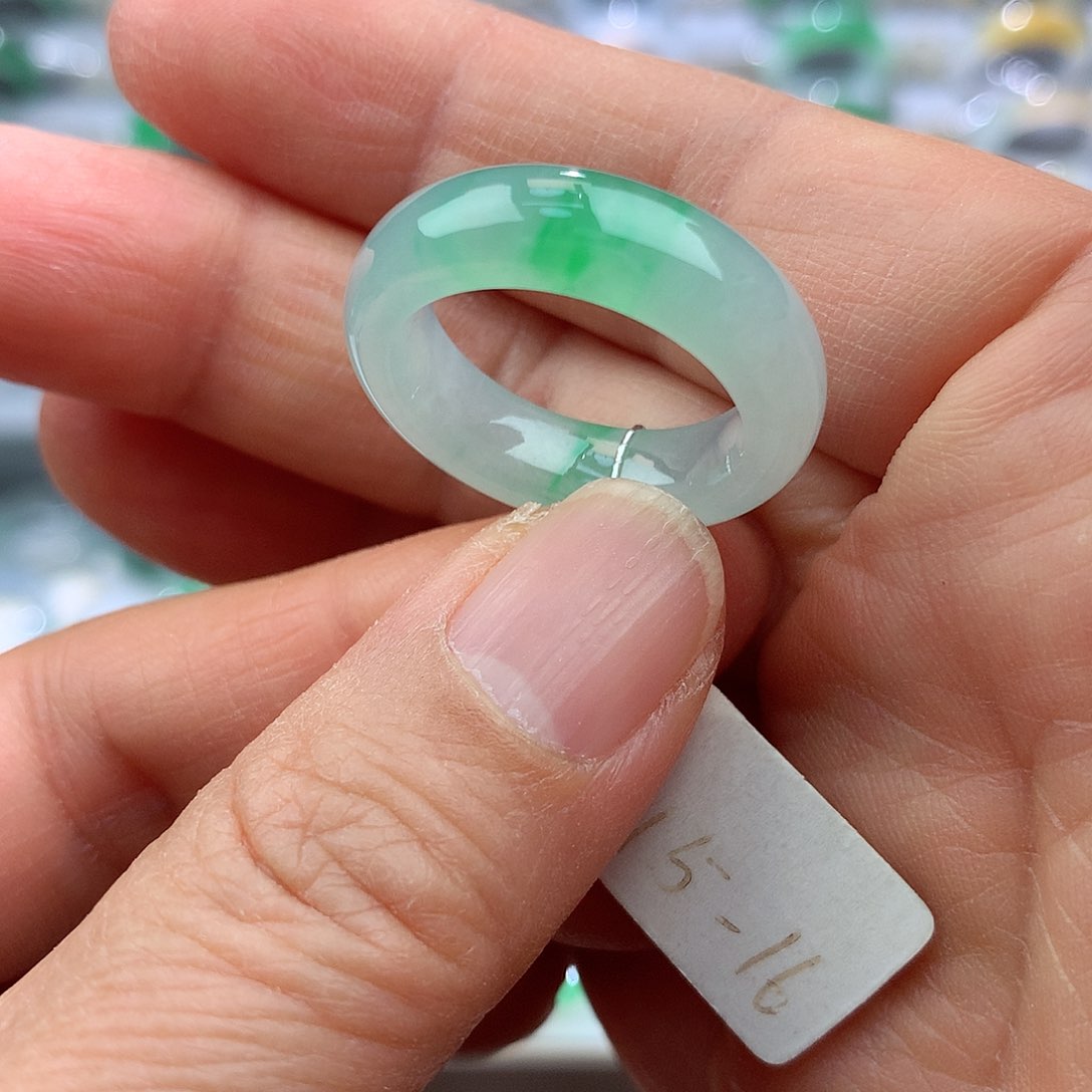 翡翠戒指未镶嵌15-16号