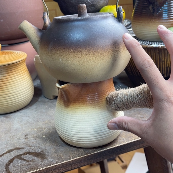 赫***蓝摆件陶我不敢看电视我在床