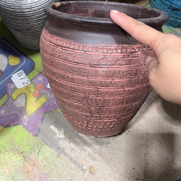 红色小缸高20口18带孔