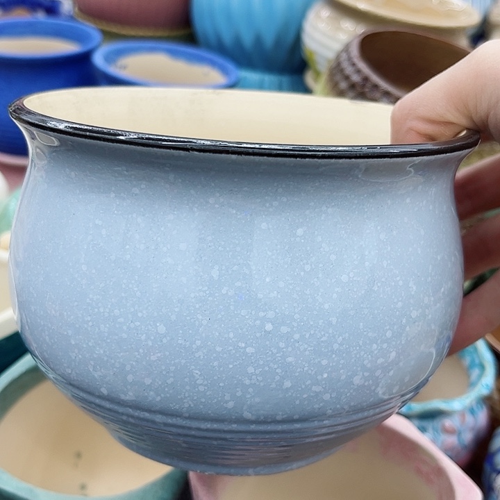 多肉绿植陶瓷花盆9.9包邮，有孔