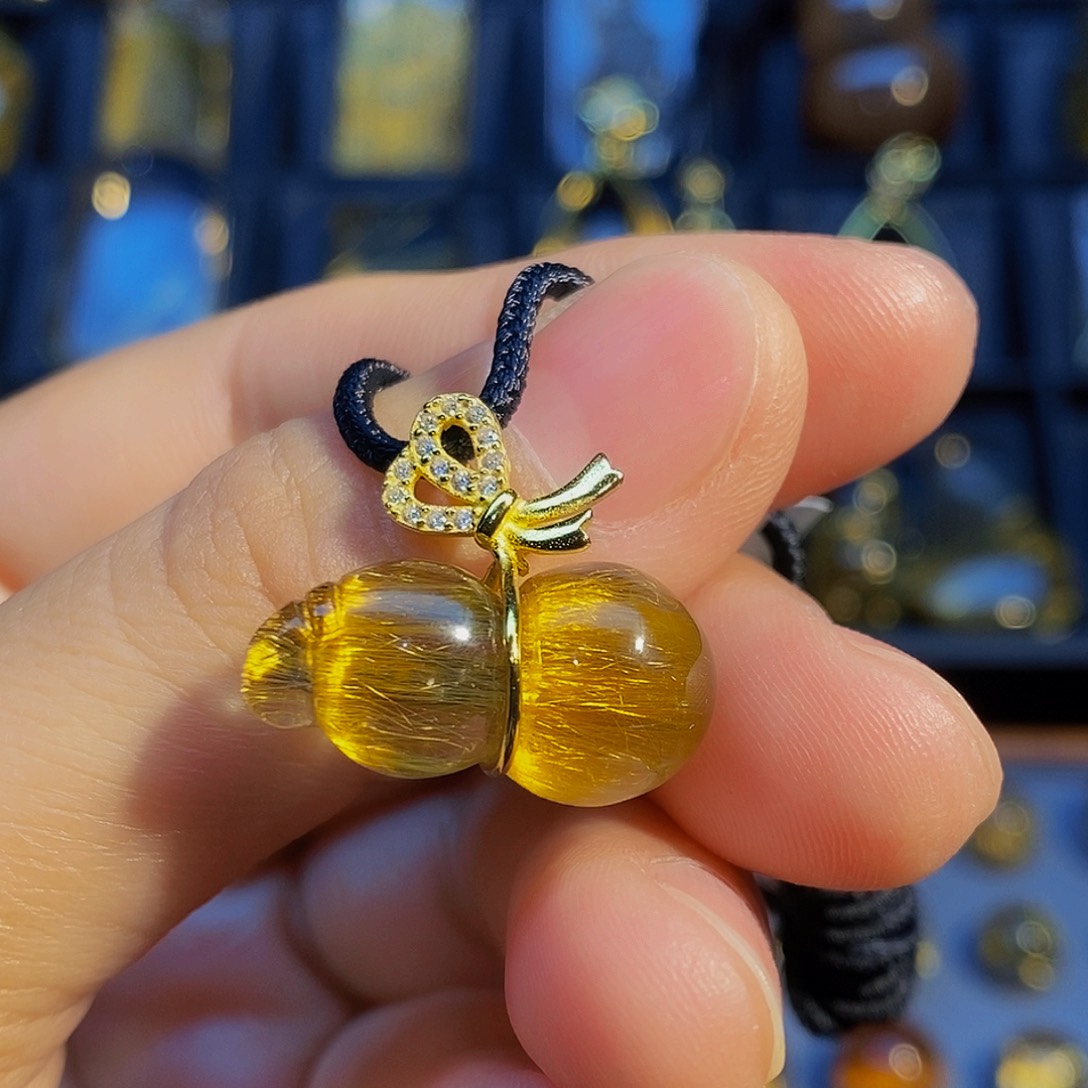 水晶颈饰银S925镶嵌天然发晶葫芦吊坠