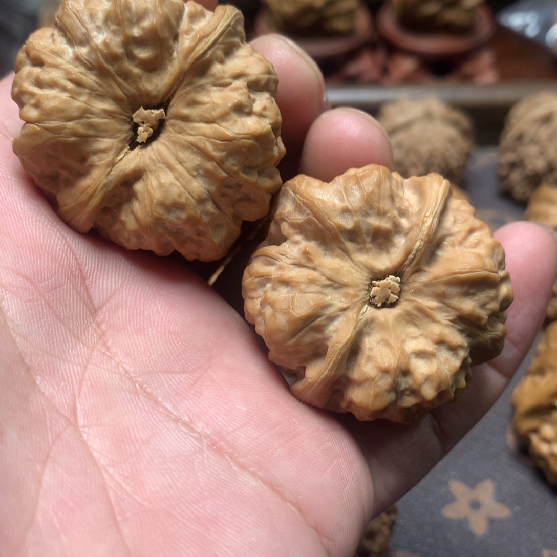 北***翔吊坠文玩核桃蛤蟆头