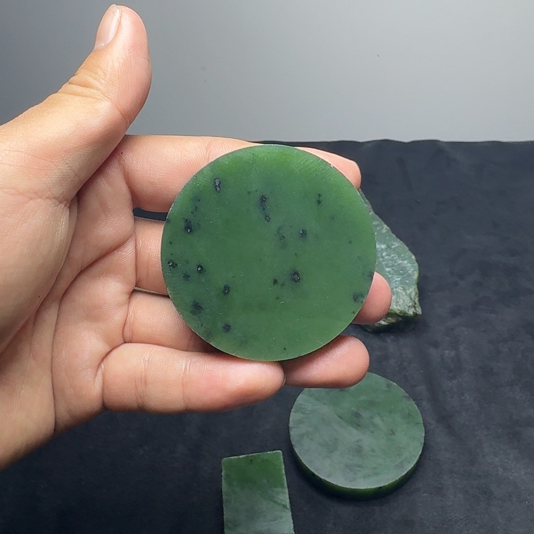 未镶嵌和田玉珠宝奇石