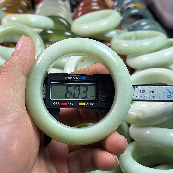 蛇纹石玉合金手镯