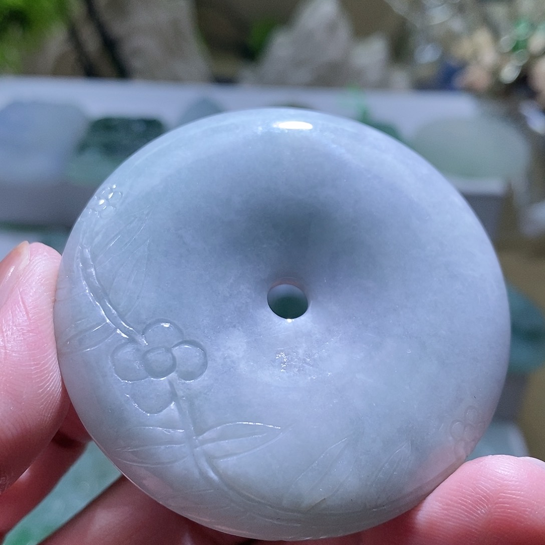 【闪购商品】翡翠颈饰未镶嵌11111111111111