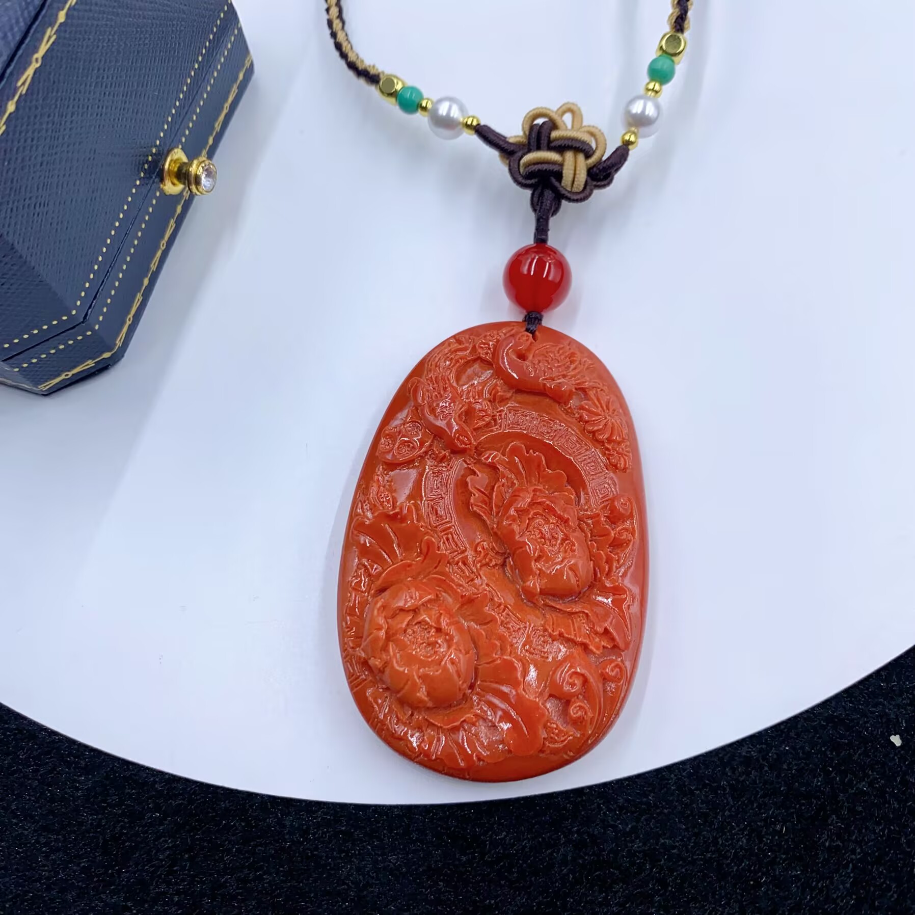 5012  红色椭圆吊坠多样性发货