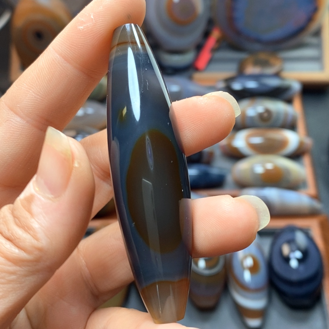 玛瑙/玉髓未镶嵌珠宝奇石