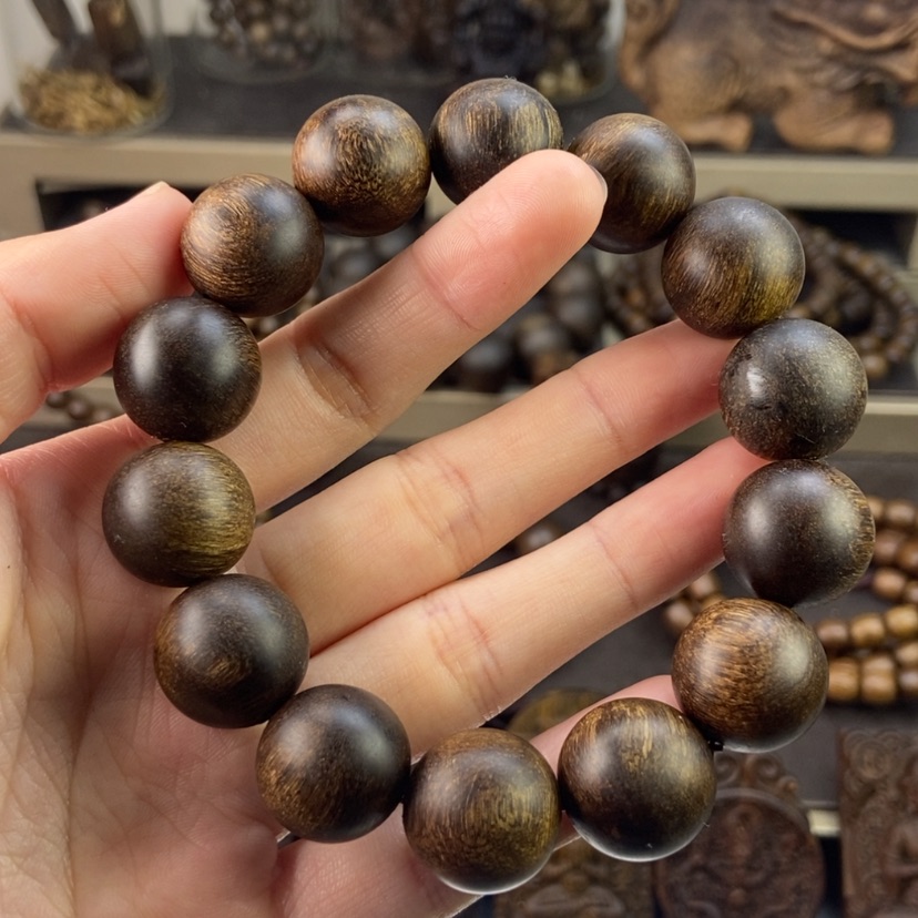 【闪购商品】手串沉香洛****司越南芽庄白奇楠留疤玉化