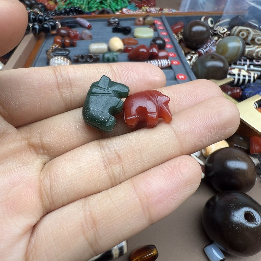 面***纱玛瑙/玉髓未镶嵌珠宝半成品