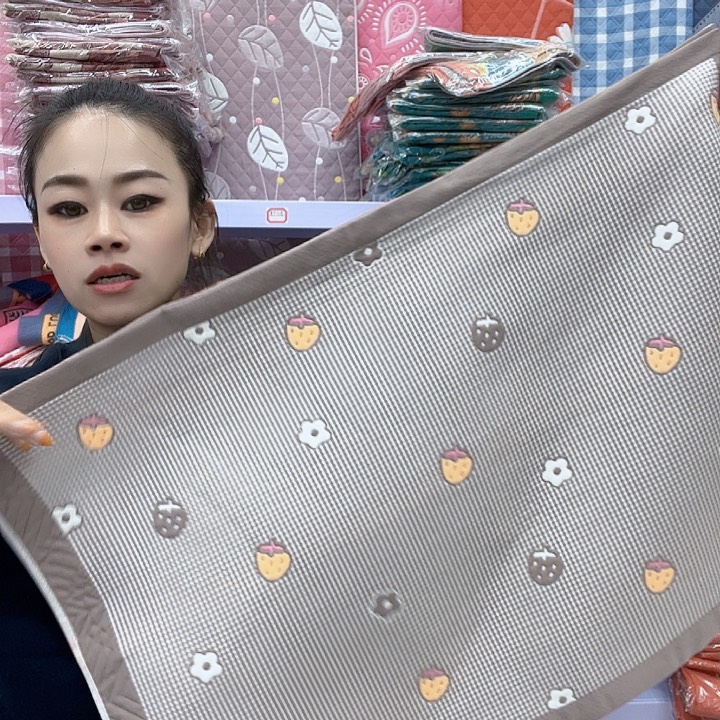 棉咖色小草莓纯棉