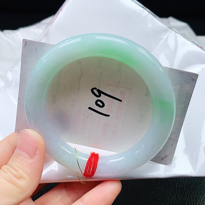 翡翠手镯未镶嵌56➕圈口