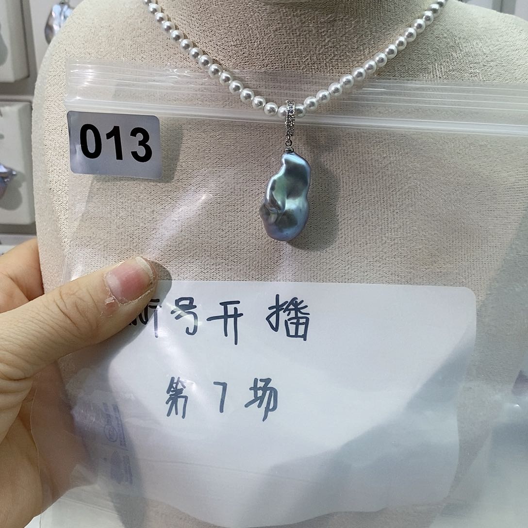 淡水珍珠颈饰合金