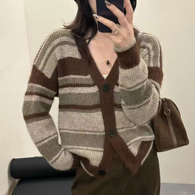 秋冬新款加厚美拉德系列时尚洋气百搭宽松显瘦条纹针织开衫女外套