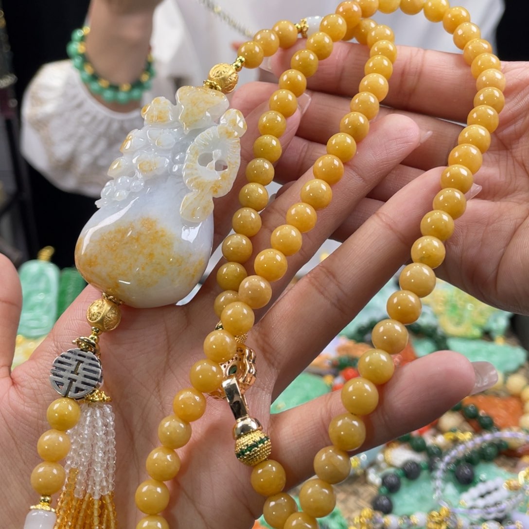 翡翠颈饰未镶嵌代编织