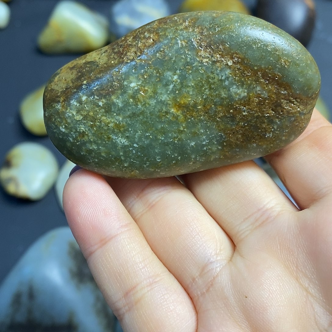 和田玉（子料）未镶嵌挂件1