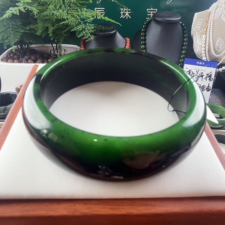 和田玉手镯未镶嵌58-69圈口