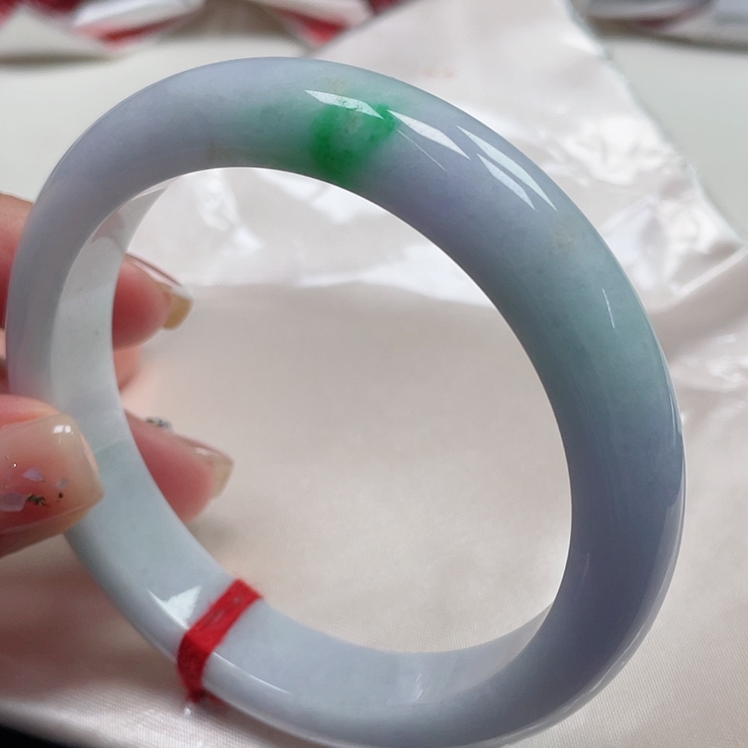 翡翠手镯未镶嵌缅甸翡翠