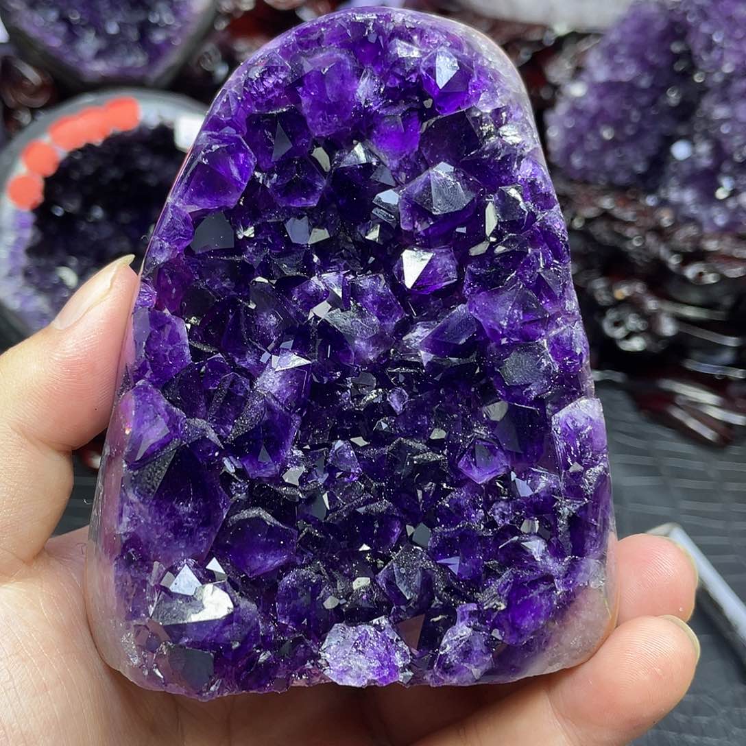 凡***了未镶嵌紫晶大型摆件（非配饰）