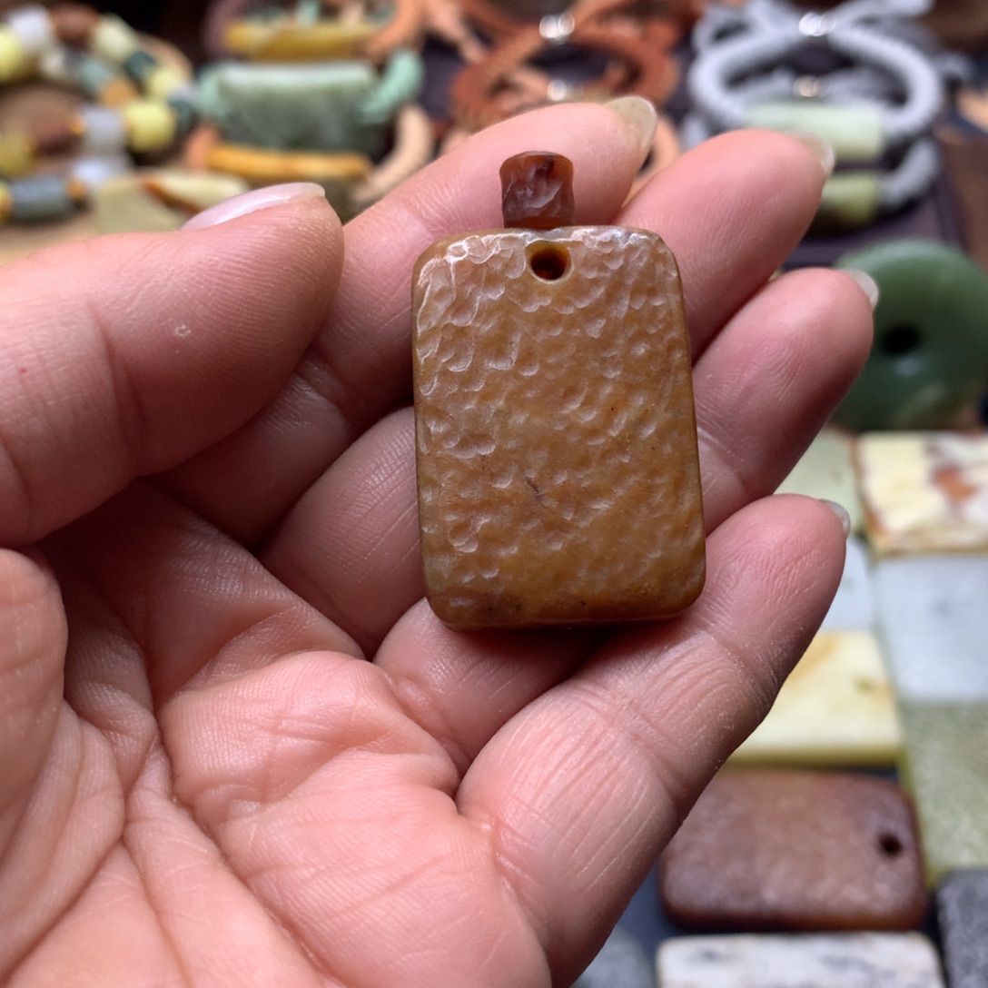 浮***丶蛇纹石玉合金颈饰