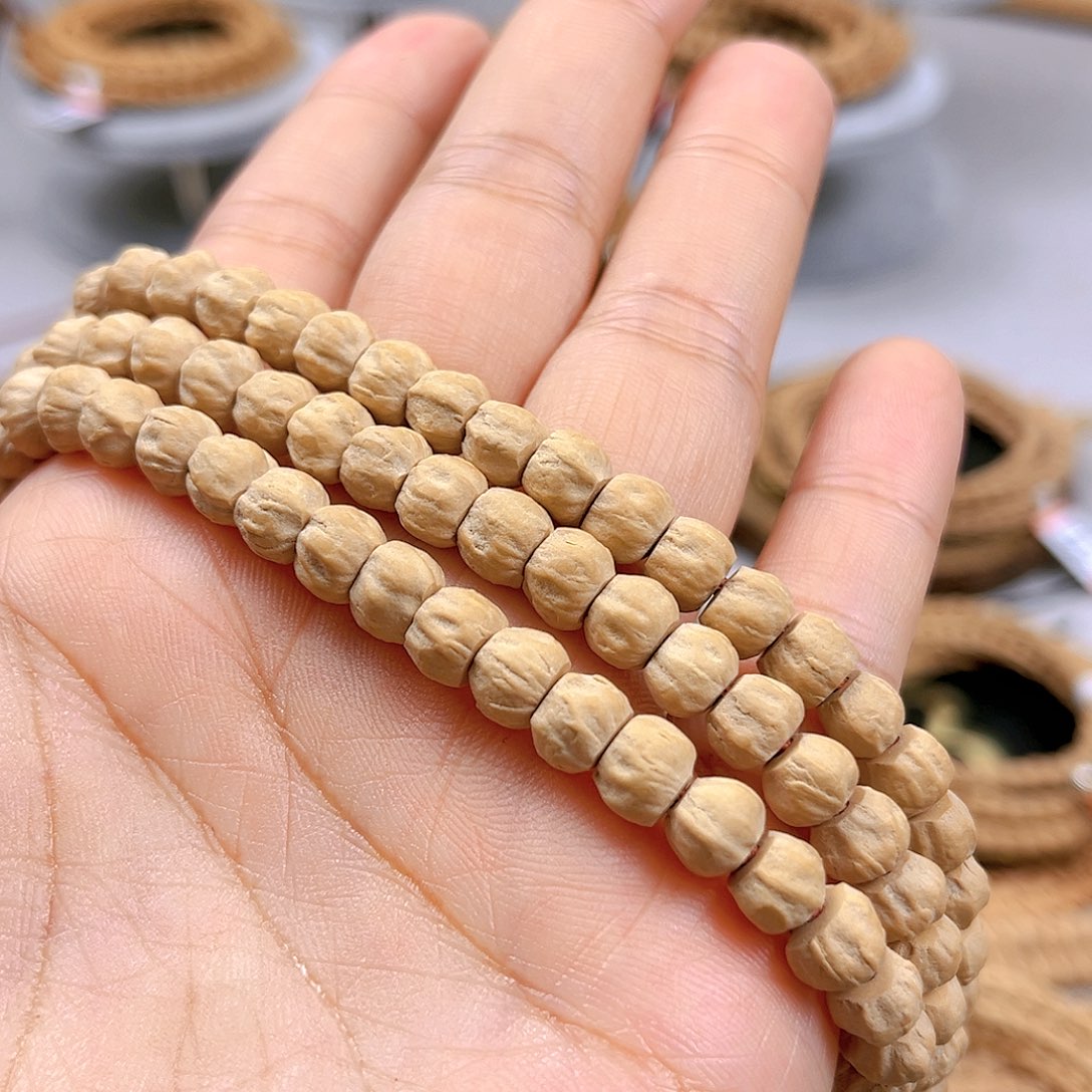 柏香籽/百香籽吊坠阿**莲