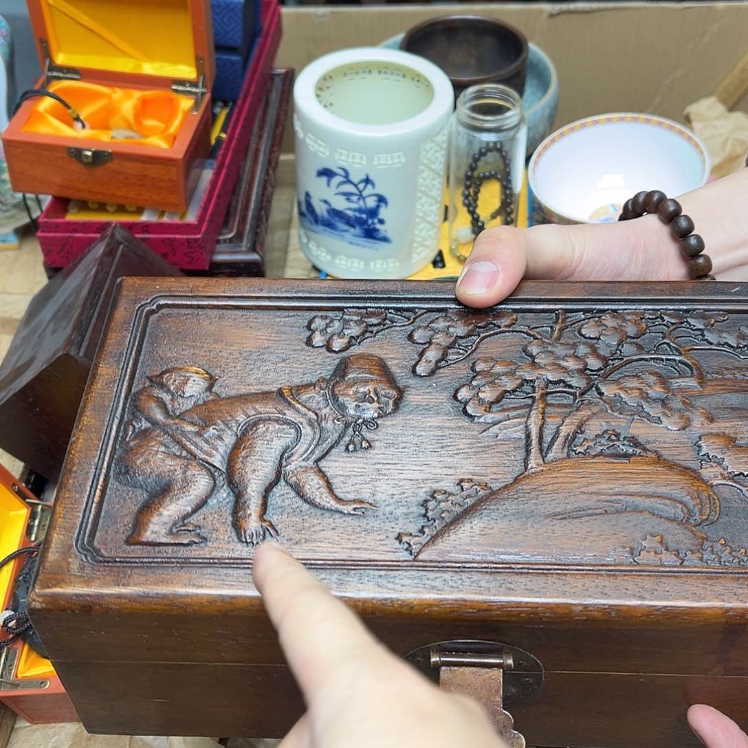 大叶紫檀（黑酸枝木类）