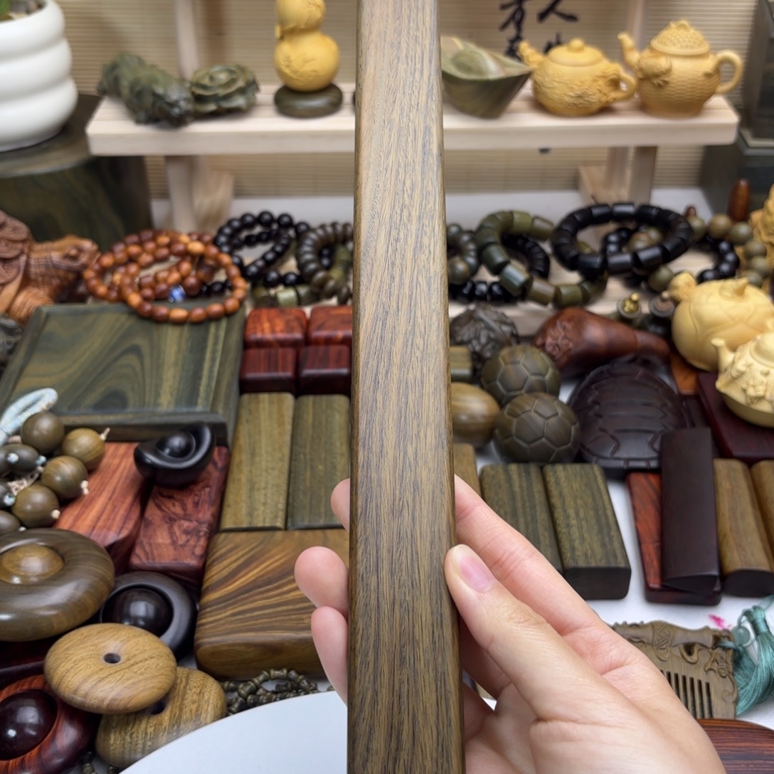 胡***木绿檀木料工艺品