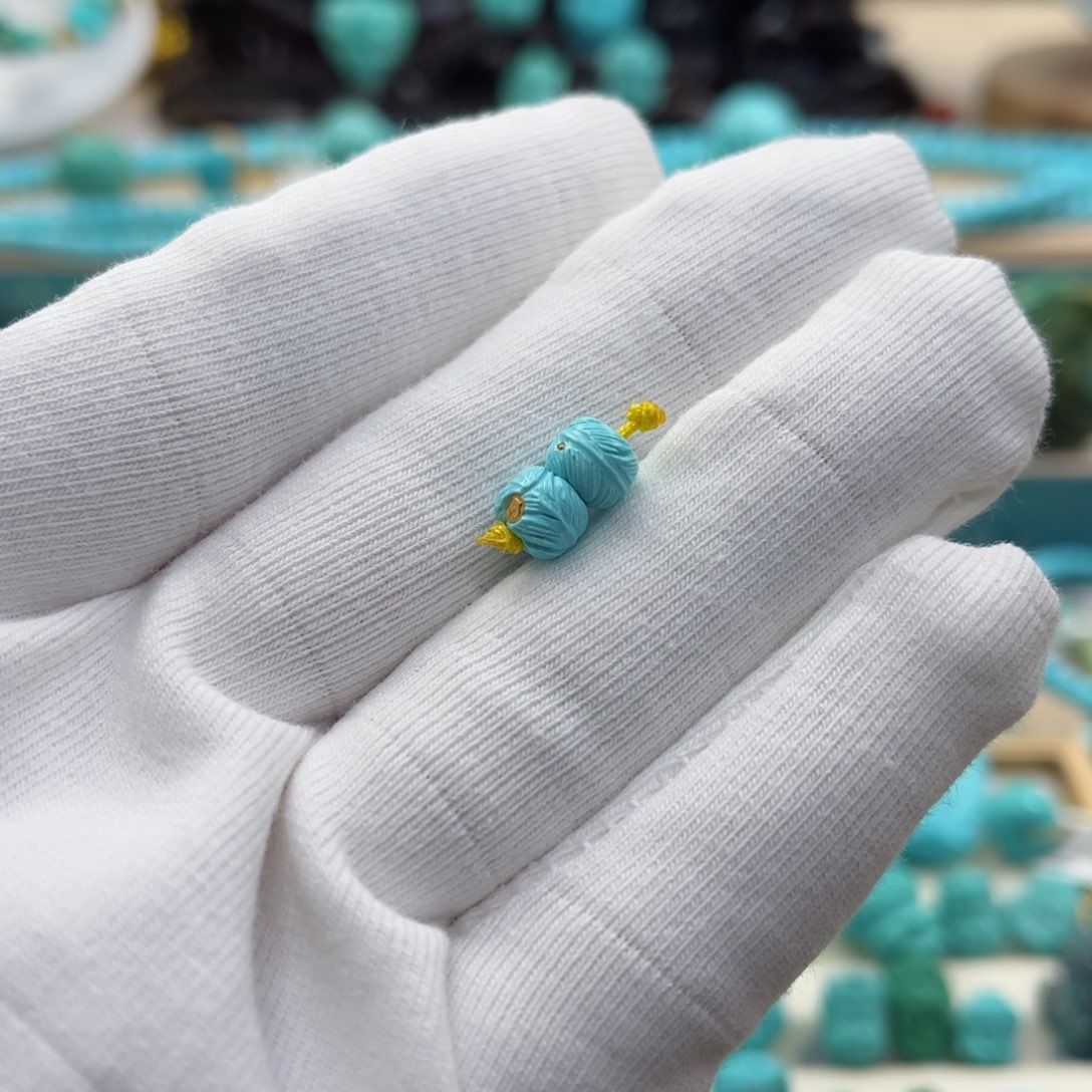 绿松石配饰未镶嵌