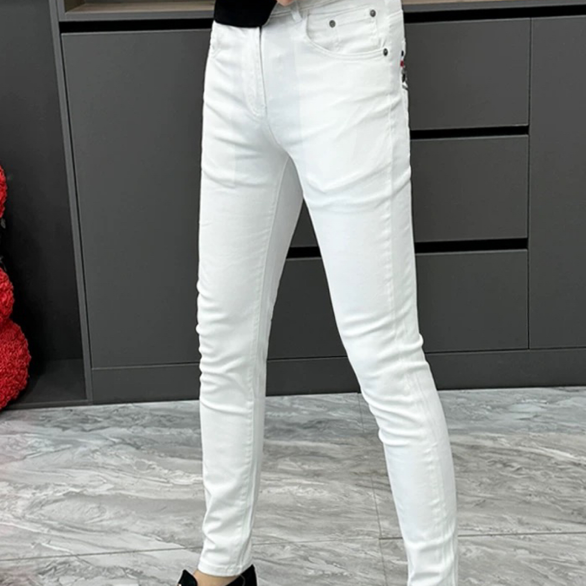 男士2025轻奢白色修身小脚秋冬加厚时尚韩版弹力百搭潮流牛仔裤