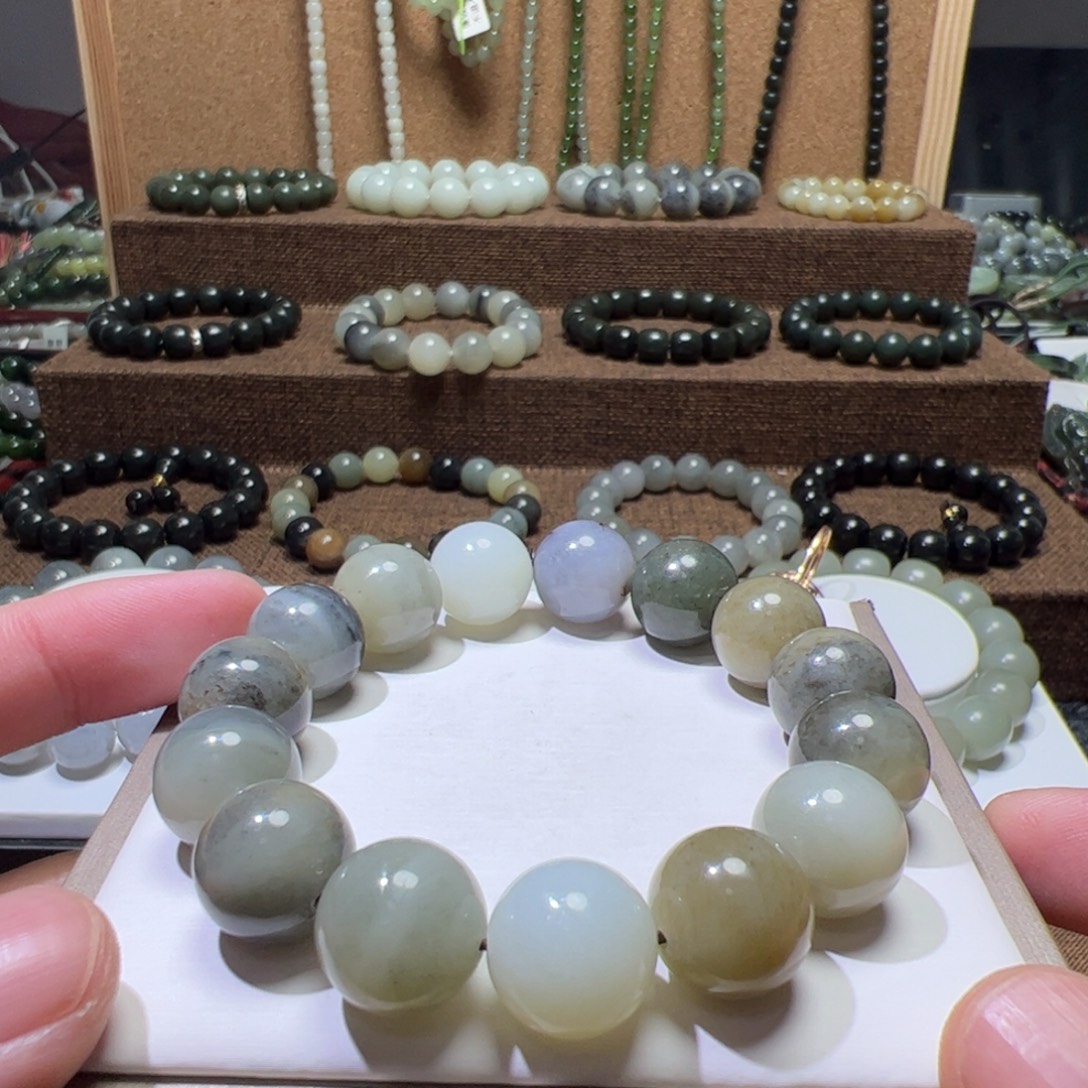 和田玉未镶嵌手链