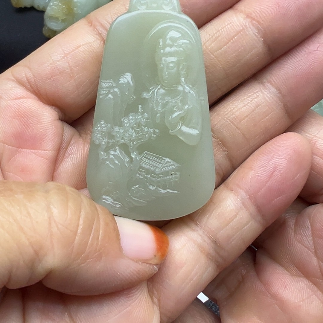 和田玉（糖玉）未镶嵌颈饰